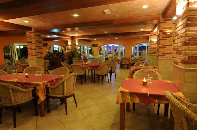 Maribel Villas Cala Blanca  Extérieur photo